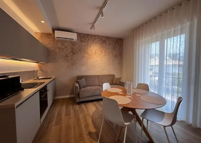 Pergola The 5 Guest Retreat * Garda (Verona)